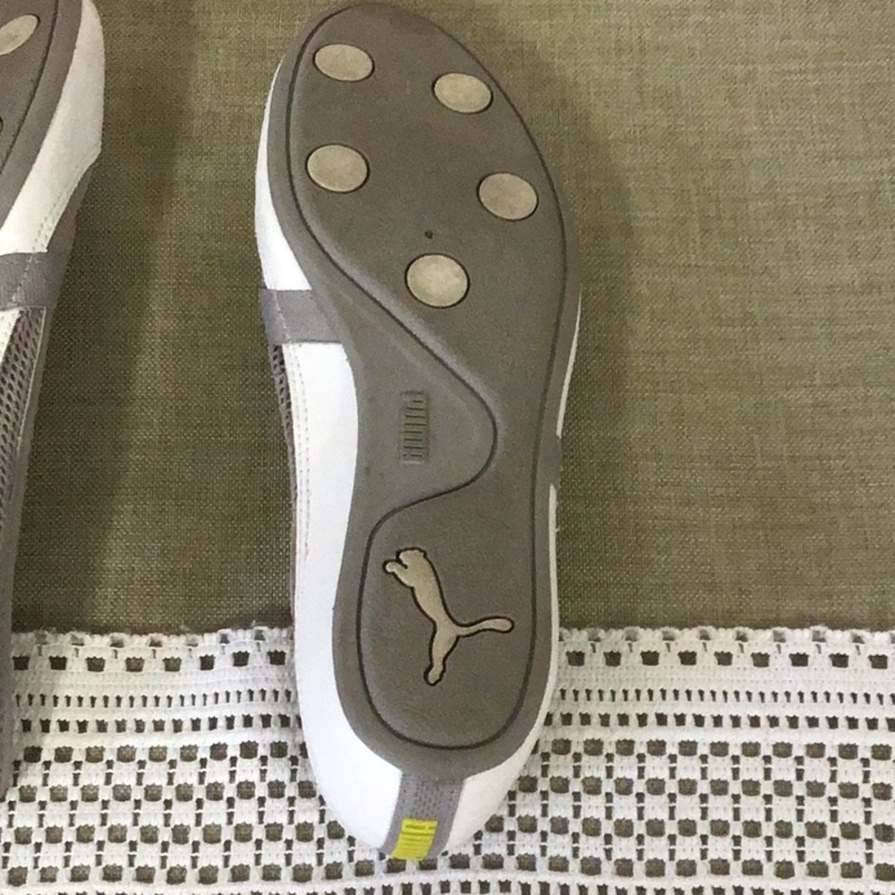 Puma white and gray slip on flats nice shape - Picture 8 of 12